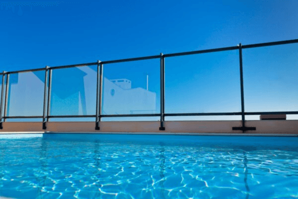 Why a Glass Pool Fence Is the MVP at Parties