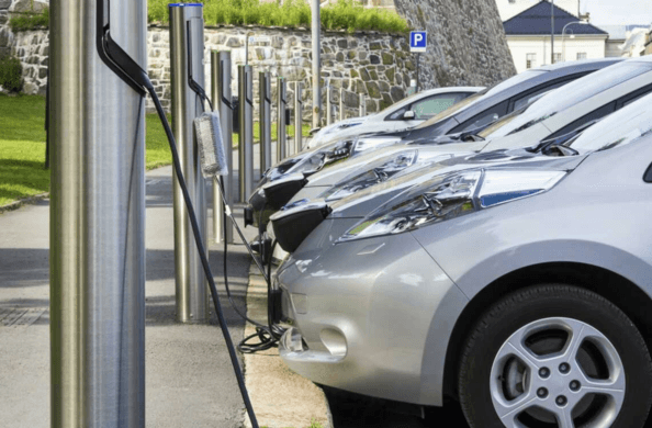 Truck Net: Experience Ultra-Fast 250 kW EV Charging for Class 8 Electric Trucks